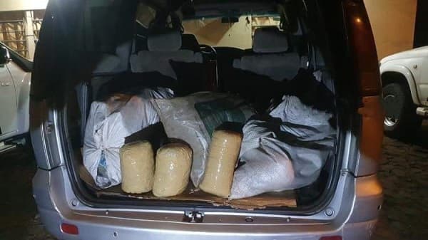 Detienen a menor con carga de marihuana en CDE