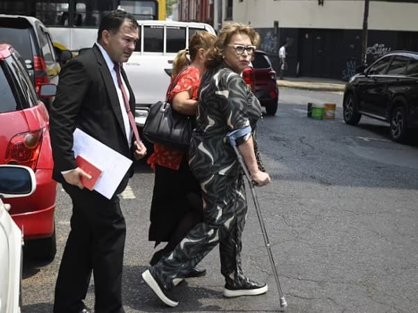 Fiscalía imputa a familia González Daher por lavado de dinero