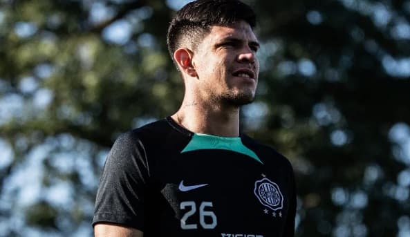 Newell's Old Boys presenta oferta por Junior Barreto de Olimpia