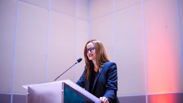 Estudio revela descontento juvenil y desaprobación a Peña