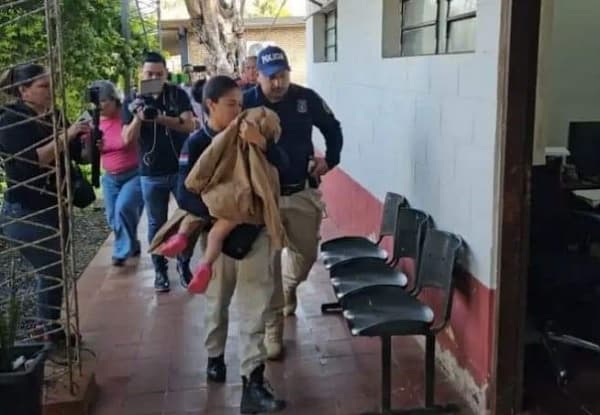 Beba vendida por su madre rescatada en operativo policial