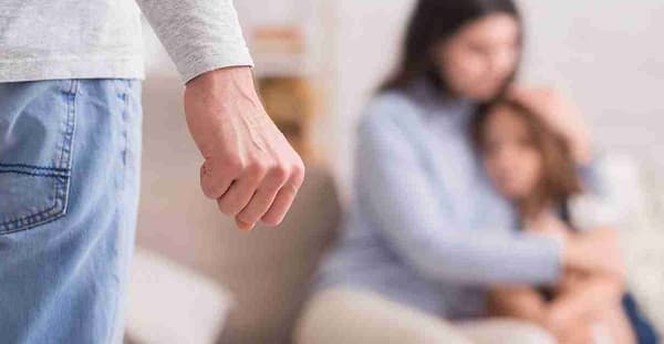 Violencia intrafamiliar en Limpio: Hombre detenido por intentar estrangular a su pareja