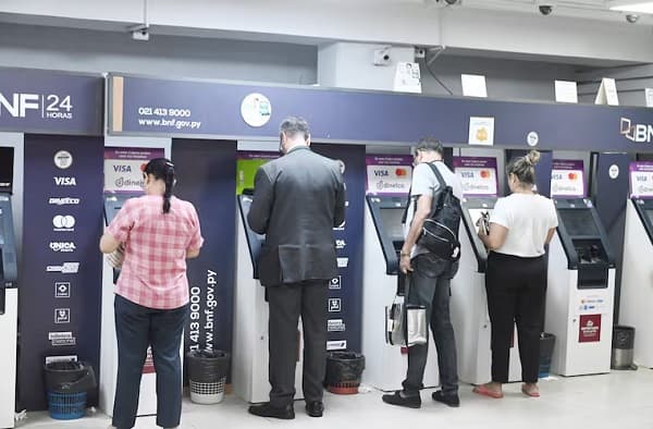 Economía confirma fechas de pago para el sector público