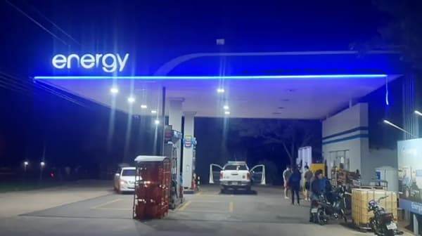 Enfrentamiento armado en gasolinera deja un muerto y un herido