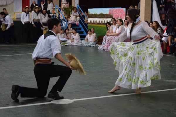 ¡A celebrar! El Día del Folclore paraguayo llega con alegría