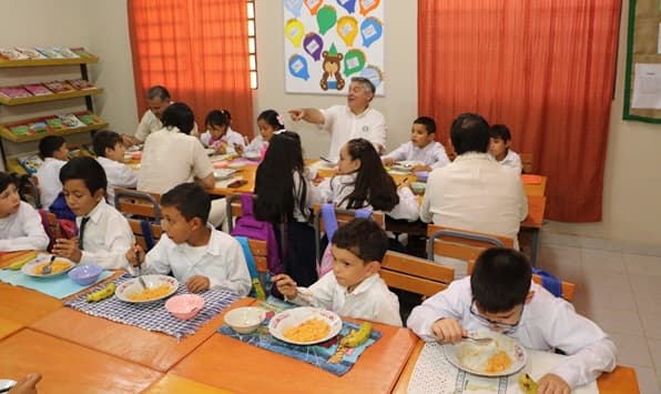 Programa Hambre Cero se lanza en 2.600 escuelas paraguayas