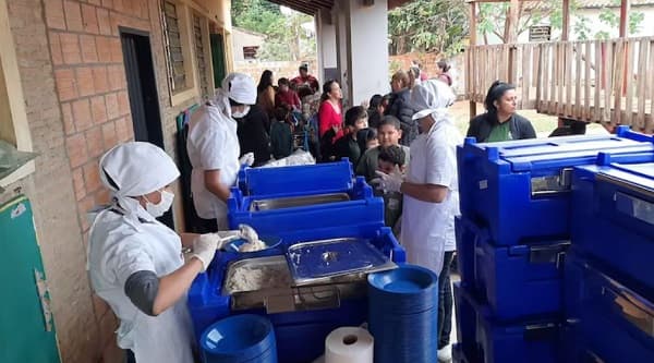 “Hambre cero”: Contraloría desafía al MEC sobre rol de directores