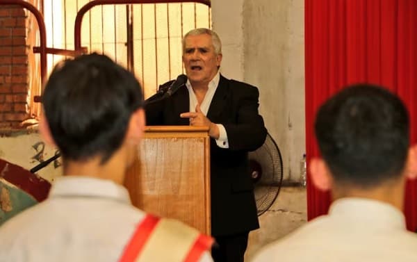 Director del CNC anuncia su renuncia tras protesta estudiantil