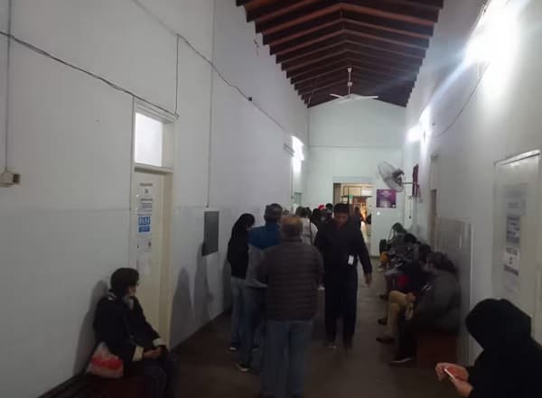 Crisis en Hospital de Lambaré: Escasez de medicamentos y demoras