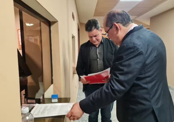 Polémico abogado impugna juramento de diputado suplente