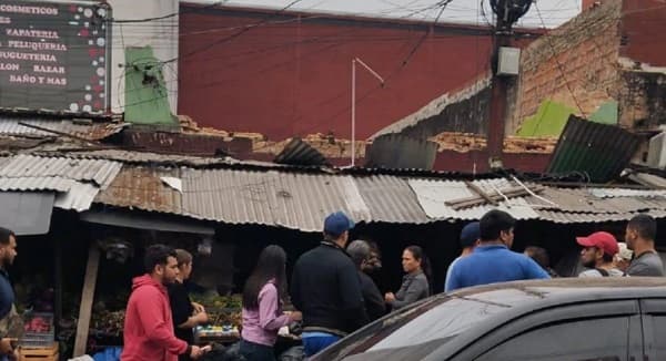 Derrumbe en Mercado 4: Una persona herida tras colapso de construcción