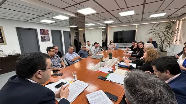 Anestesiólogos del IPS suspenden huelga tras acuerdo laboral