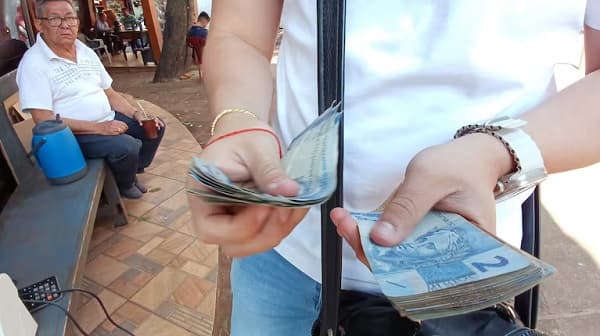 Caída del real impacta comercio fronterizo en Ciudad del Este