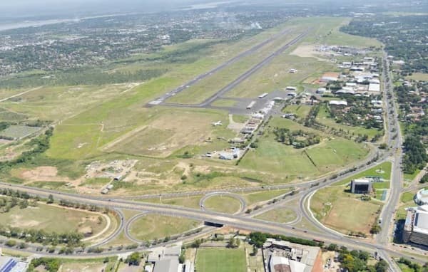 Turbulencias y alerta: Avión desvía vuelo por fuertes vientos en Silvio Pettirossi