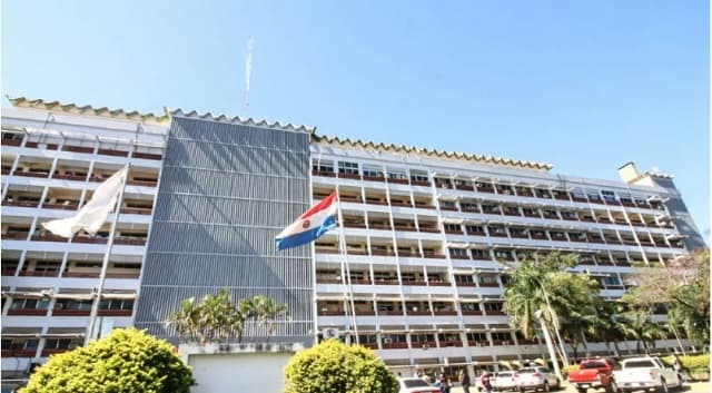 Asegurados y jubilados del IPS reaccionan a reforma proyectada