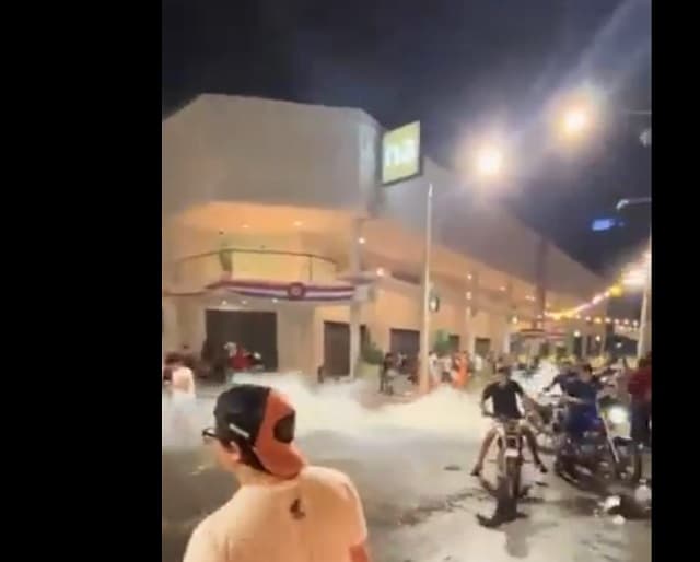 Festejos de Palma Joven en el microcentro terminan con detenidos y denuncias