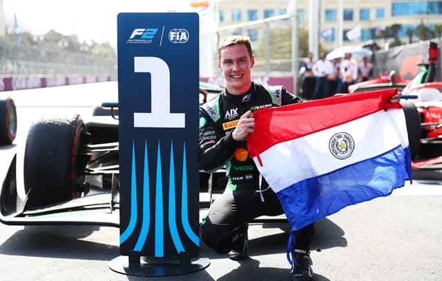 Joshua Duerksen consigue su primera victoria en la Fórmula 2