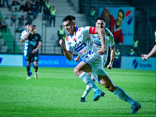 Nacional vence a Olimpia y le quita el invicto en el Clausura