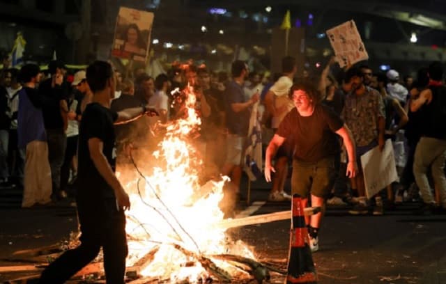 Israel: Protestas masivas exigen cese al fuego tras muerte de rehenes