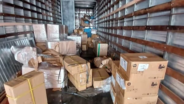 Brasil incauta cinco camiones con contrabando en el Puente de la Amistad