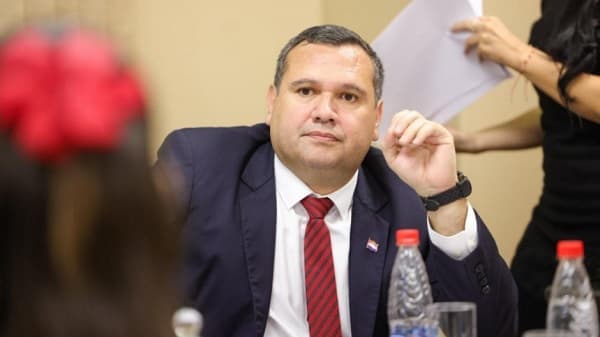 Bases coloradas advierten quiebre en Honor Colorado