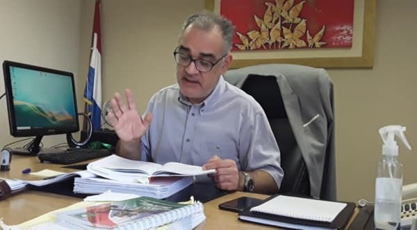 Juez admite vínculo personal con diputada que critica a intendente procesado