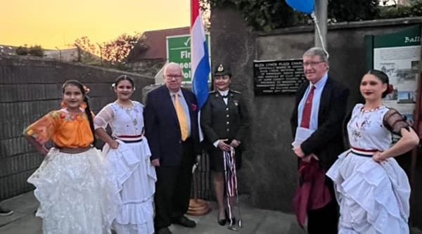 Inauguran plaza con el nombre de Elisa Lynch en Irlanda
