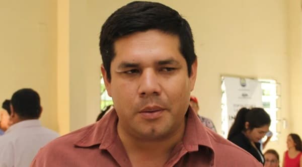 Pobladores de Arroyito exigen captura de exintendente condenado