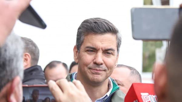 Peña actualiza su DD.JJ. y pide una revisión total a la Contraloría