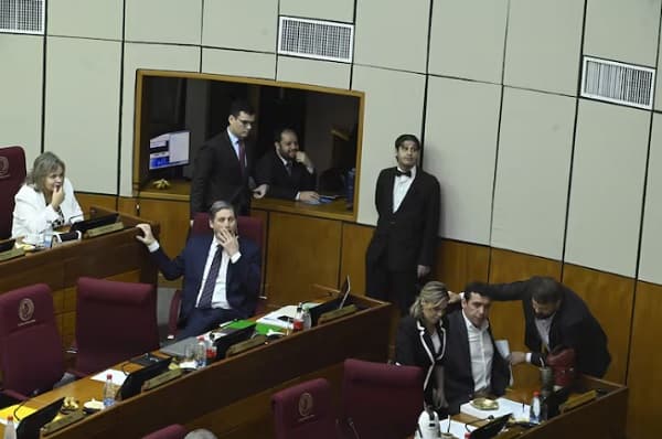 Senado aprueba ampliación millonaria para crear 250 nuevos cargos