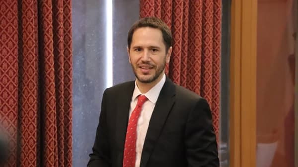 Asesor de Peña admite reparto irregular de tierras y se anticipan juicios