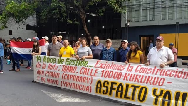 Pobladores de San Pedro exigen destrabar asfalto de 45 km