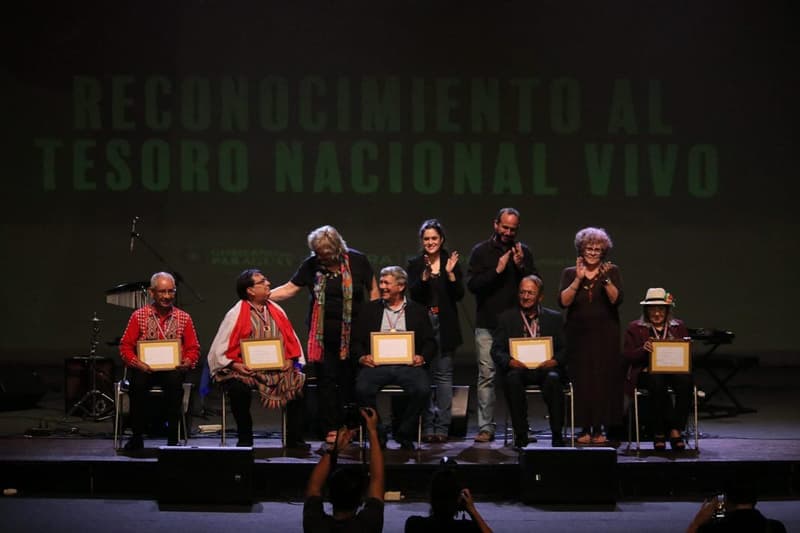 Arpistas paraguayos reciben distinción de Tesoros Vivos de la Nación