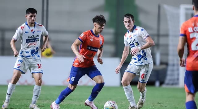 Empate sin goles entre Nacional y Sportivo 2 de Mayo