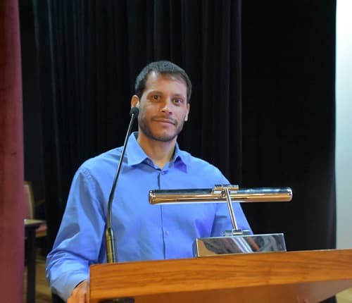 Justicia inclusiva en divorcio de pareja sorda en Lambaré