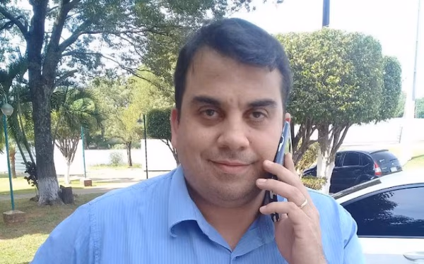 Chats revelan red de negocios entre Lalo Gomes y Diego Benítez