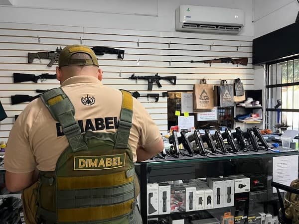 Militares y policías implicados en tráfico de armas al crimen organizado