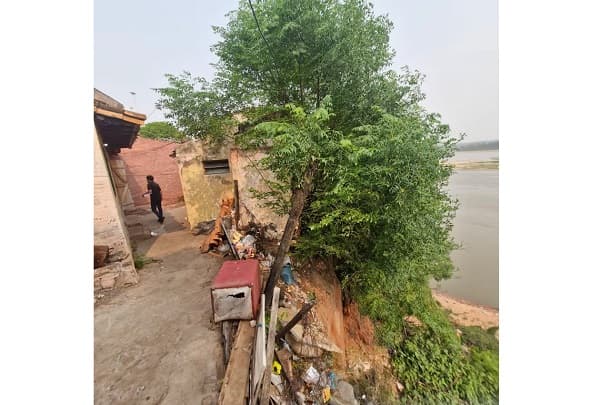 Itá Pytã Punta en riesgo de derrumbe: 22 familias en peligro