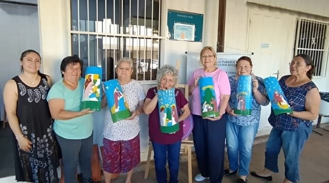 Arteterapia gratuita mejora la vida de adultos mayores en Itauguá