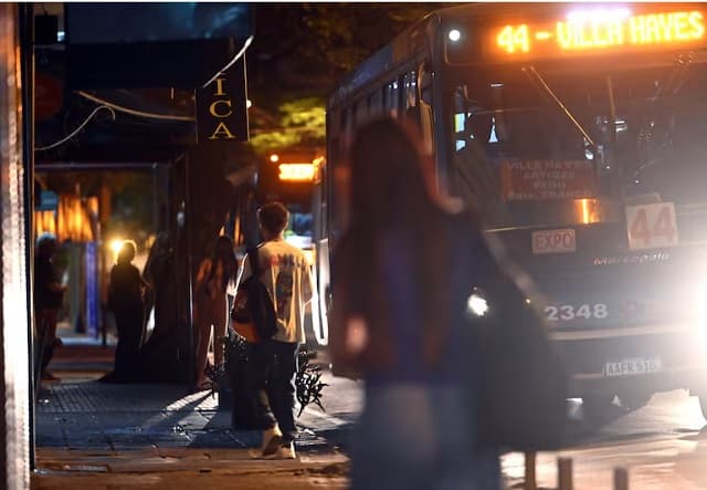 Servicio de buses nocturnos Búho inicia en 2025