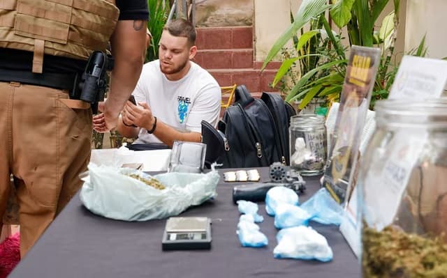 Capturan al “Señor de la noche” en operativo antidrogas