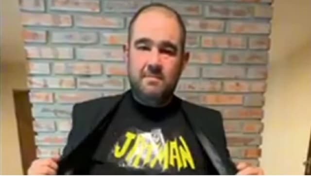 Jatar parodia a Batman y lanza polémica candidatura a la intendencia de Asunción