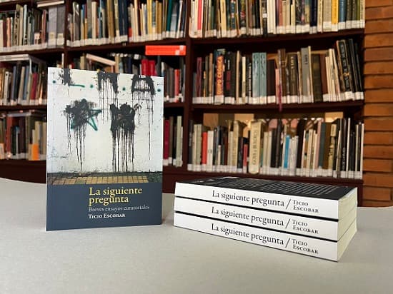 Ticio Escobar lanza “La siguiente pregunta”