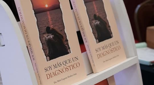 Testimonios de lucha contra el cáncer reunidos en un libro