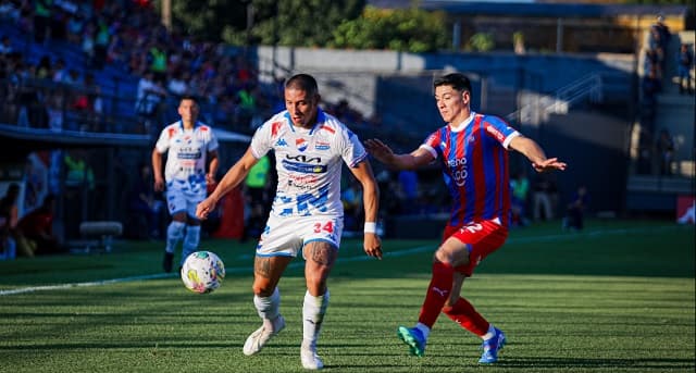 Duelo de vecinos: Cerro Porteño enfrenta a Nacional en La Nueva Olla