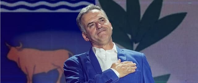 Yamandú Orsi es elegido presidente de Uruguay