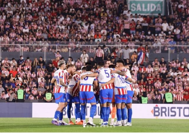 Con garra guaraní: Paraguay busca vencer a Argentina en un duelo clave hacia el Mundial