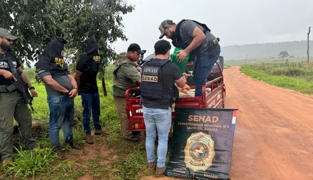 Detienen en Canindeyú a distribuidores con 141 kg de marihuana
