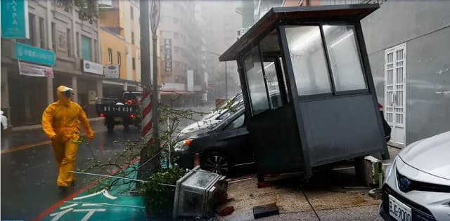 Tifón Kong-rey deja dos muertos y 515 heridos en Taiwán