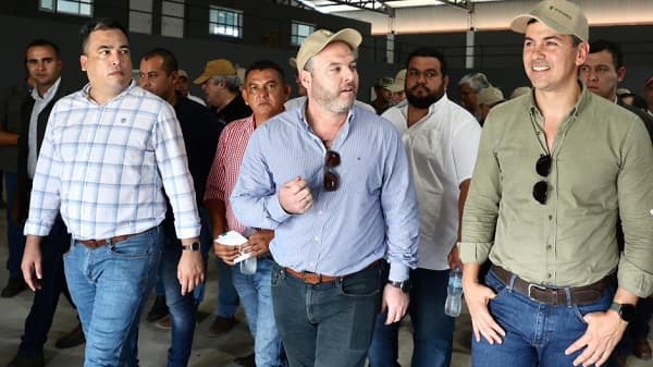 Peña se reúne con director de empresa denunciada por deforestación